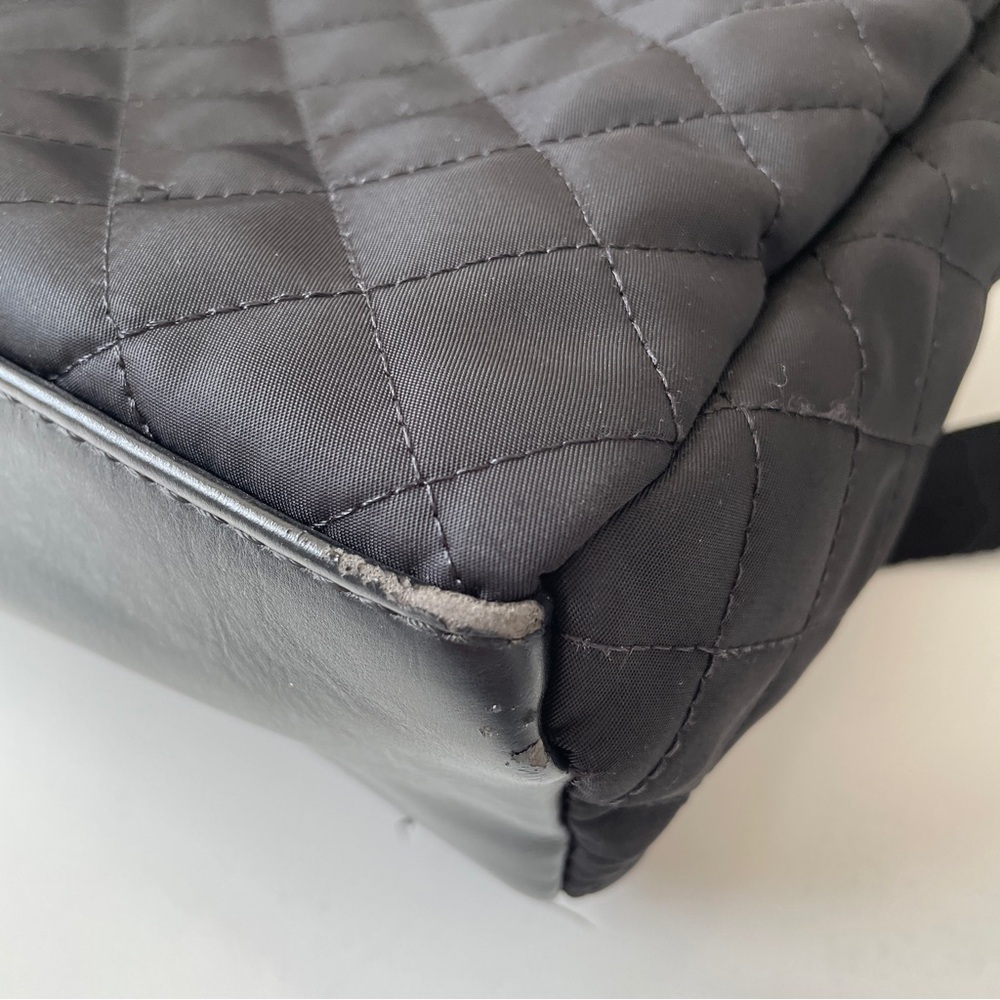 Tommy Hilfiger Black Quilted Mini Backpack - Picture 7 of 11